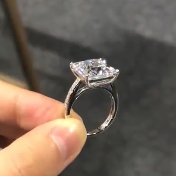 9.52ct Princess Cut Ring - Picture 12 of 17